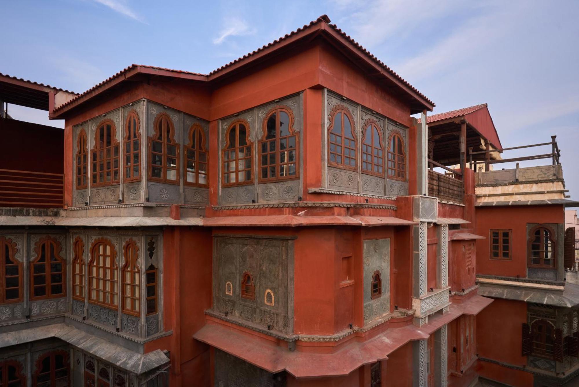 ホテル Kaladwas Lal Haveli ウダイプル エクステリア 写真