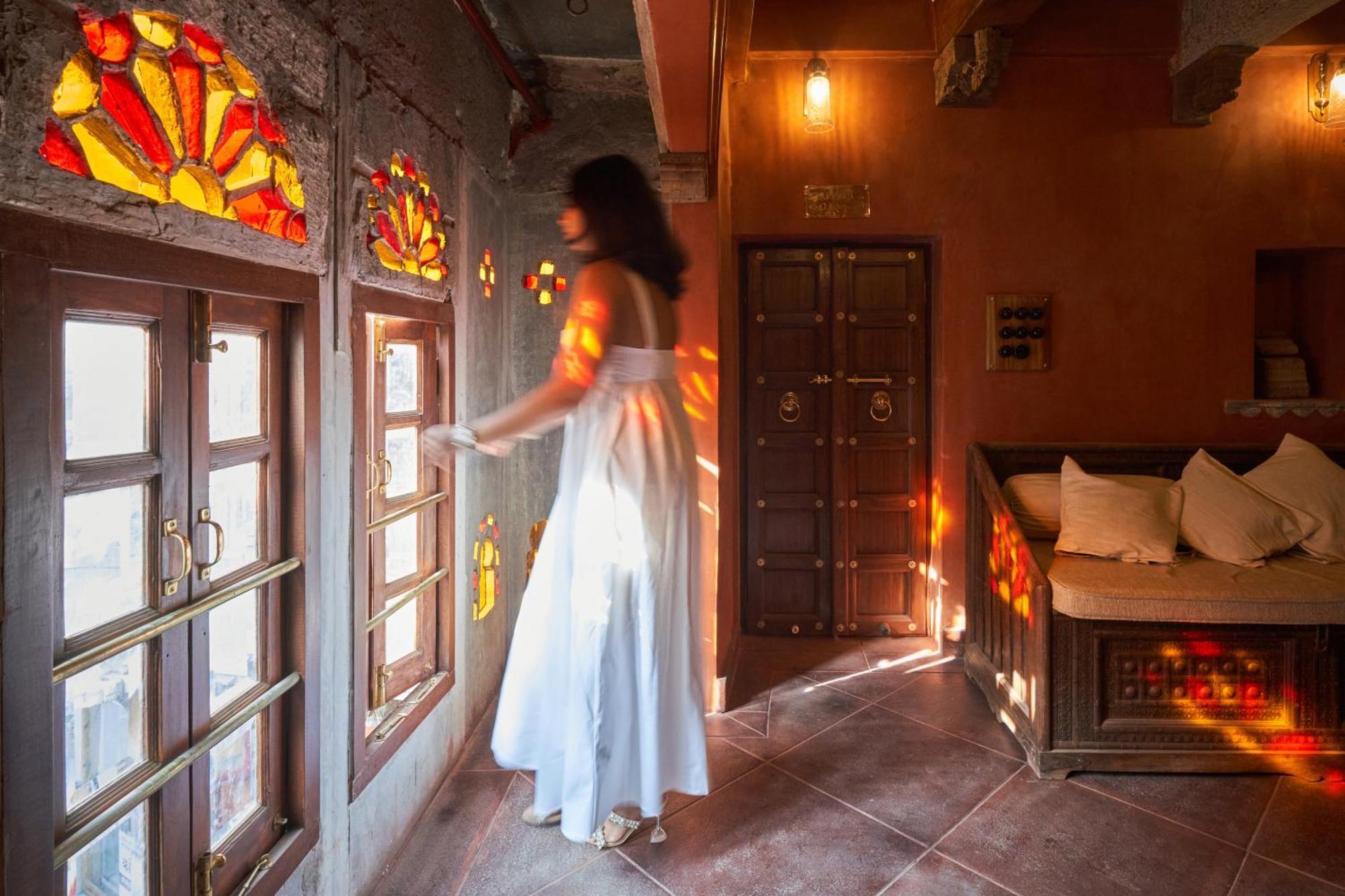 ホテル Kaladwas Lal Haveli ウダイプル エクステリア 写真