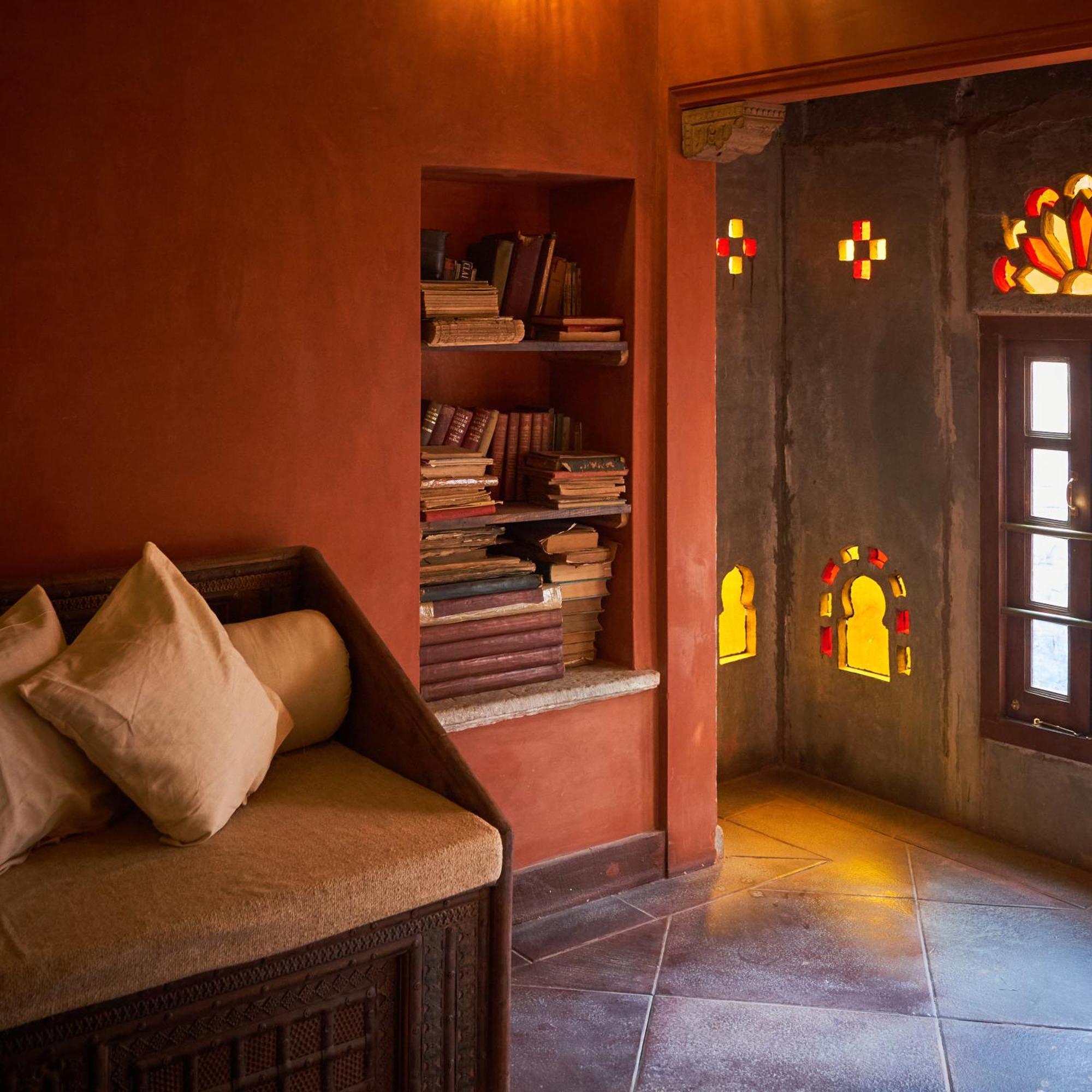 ホテル Kaladwas Lal Haveli ウダイプル エクステリア 写真