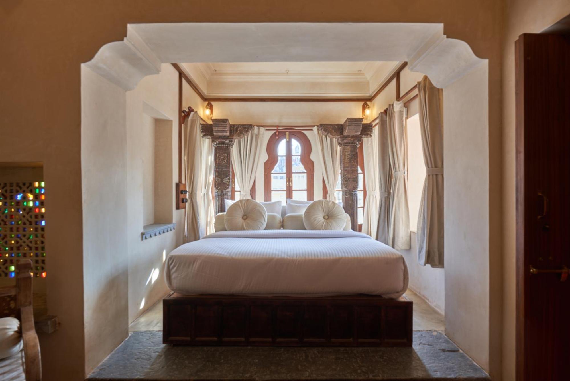 ホテル Kaladwas Lal Haveli ウダイプル エクステリア 写真