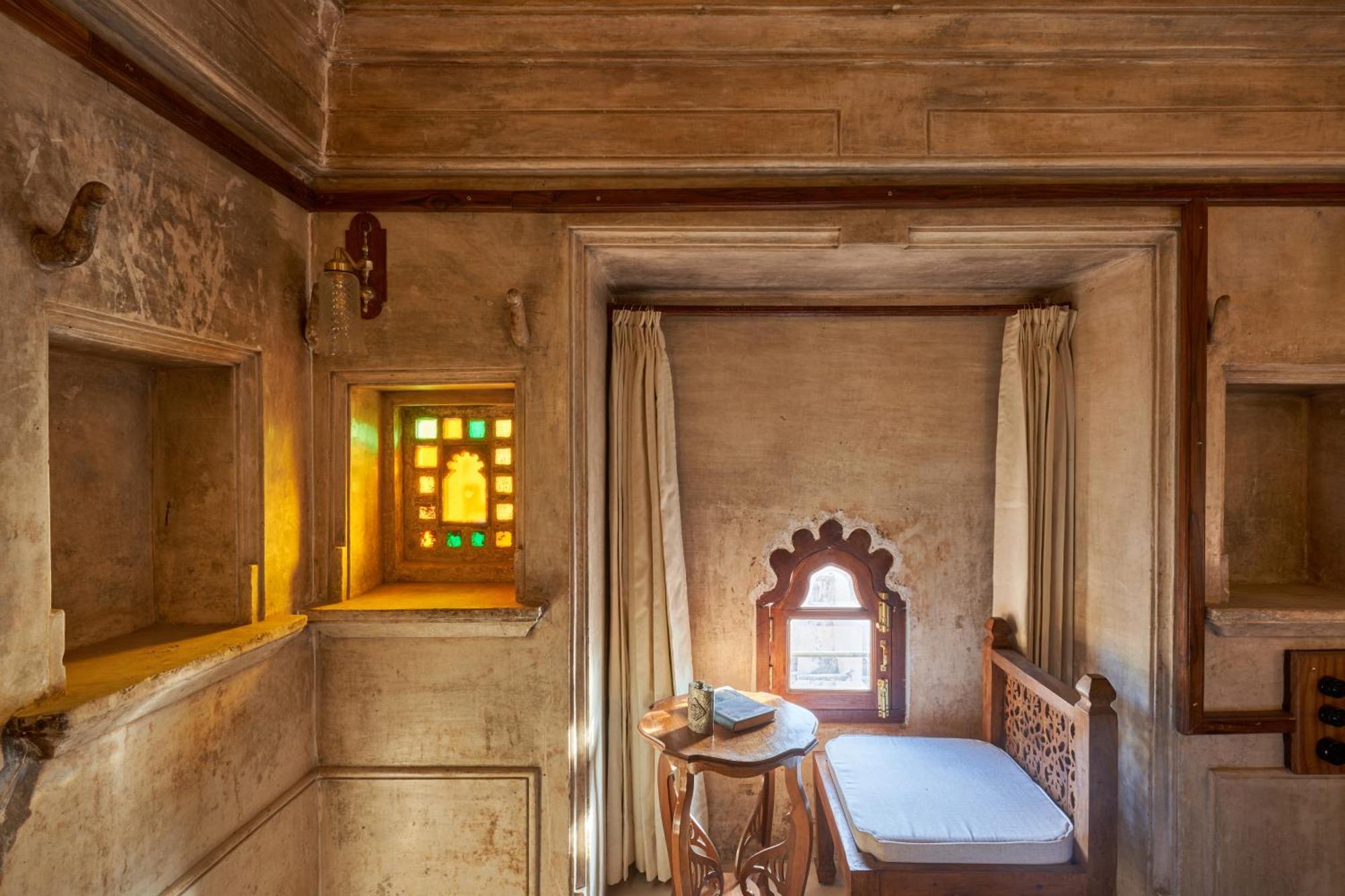 ホテル Kaladwas Lal Haveli ウダイプル エクステリア 写真